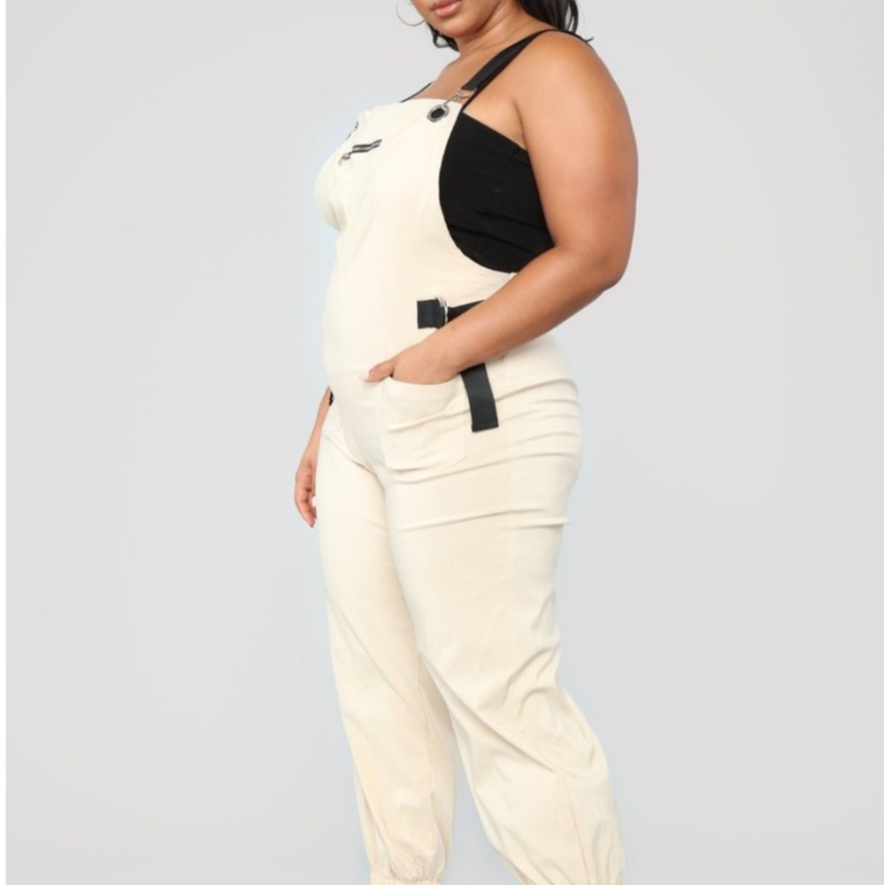 Overall jumpsuit brand new